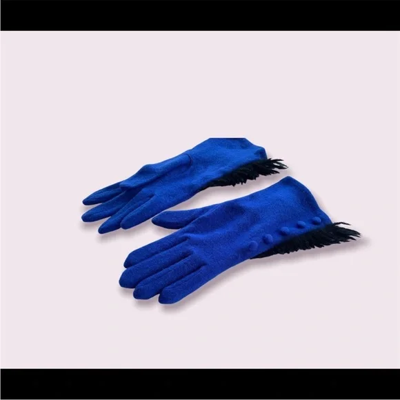 Retro Designer Wool Gloves - Picture 3 of 9